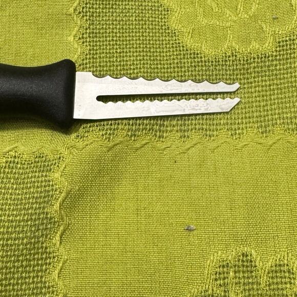 The Pampered Chef Double Ended Grapefruit Knife #1265 Storage Tube - Picture 7 of 10